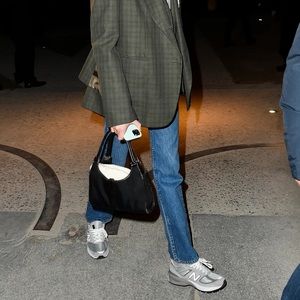 New Balance women’s 990V5 gently worn